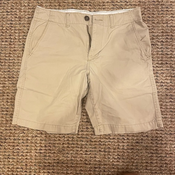 Men’s Khaki Shorts - Picture 1 of 2